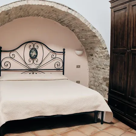 Le Copertelle Affittacamere Serra San Quirico